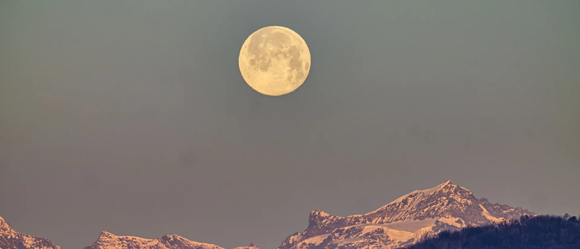 December 2026 Moon Phases: Full Calendar, Cold Moon and Stargazing