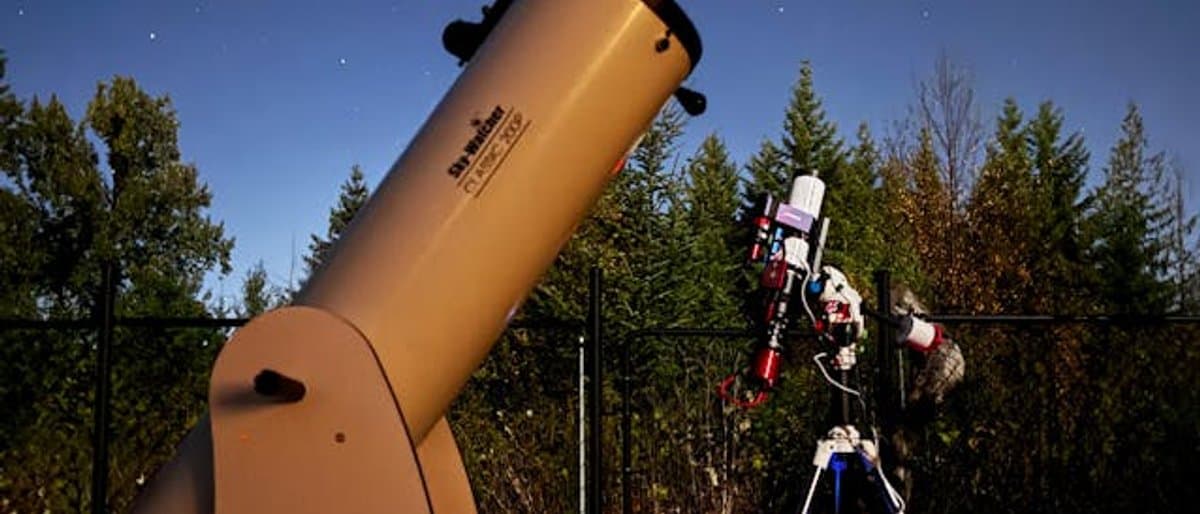 Cover illustration for International Observe the Moon Night 2026