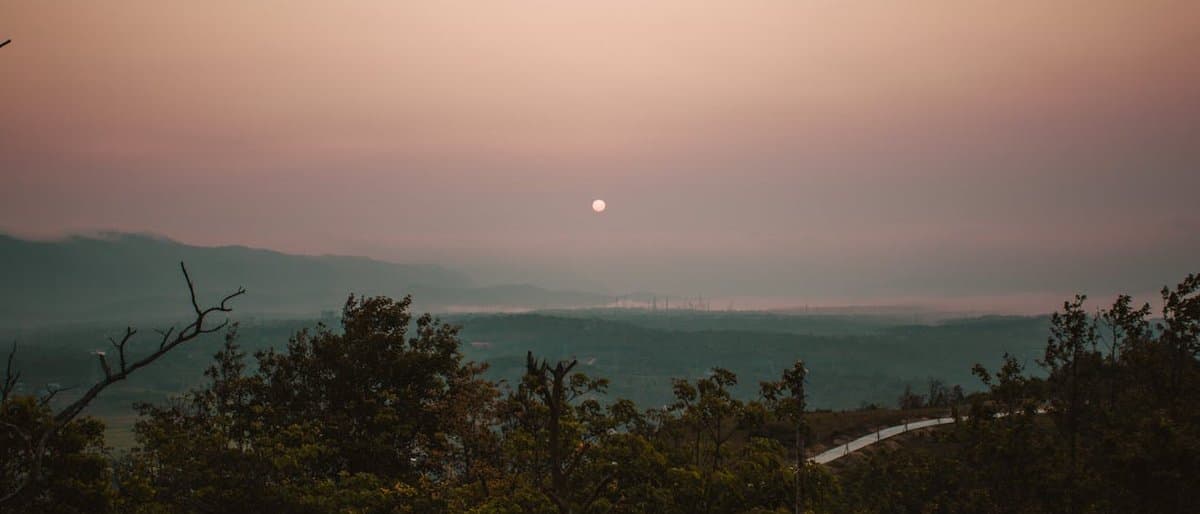Why the Moon Looks Bigger Near the Horizon